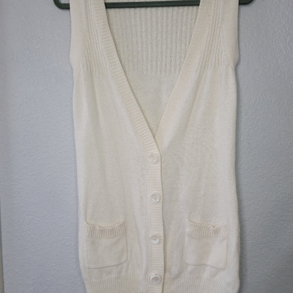 VINTAGE! Guess Sweater Vest - Picture 2 of 5